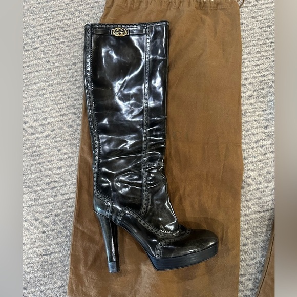 GUCCI GG BLACK/GRAY PATENT LEATHER BOOTS, SIZE 37.5 - Picture 5 of 14